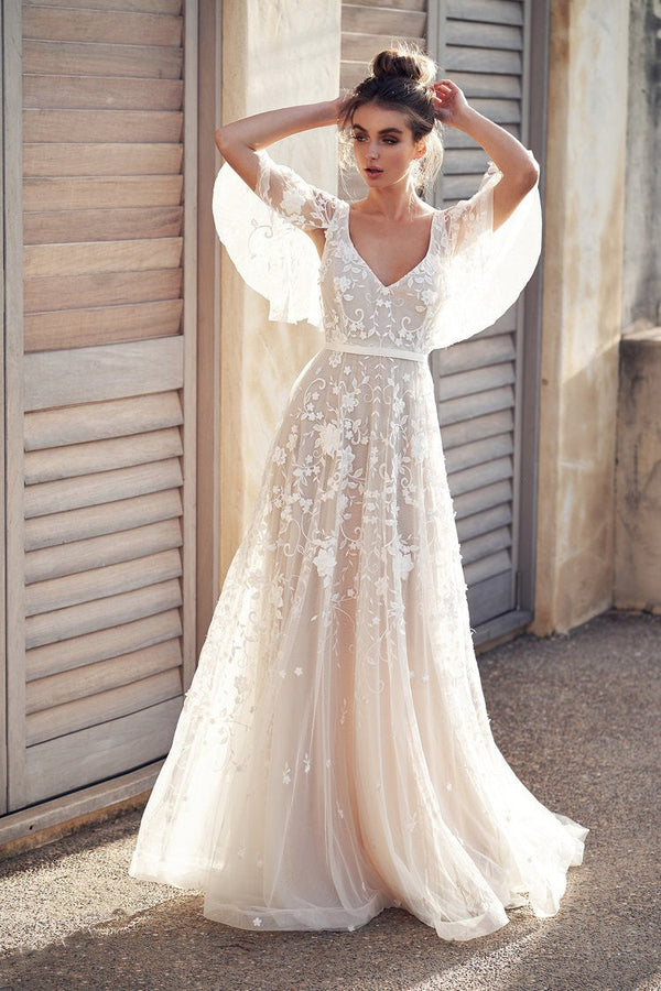 SSR0152,Ivory V Neck Beach Wedding Dresses With Lace Appliques Short Sleeves Wedding Gown
