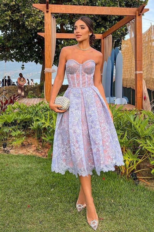 Charming A Line Sweetheart Lilac Tulle Tea Length Party Dress with Appliques